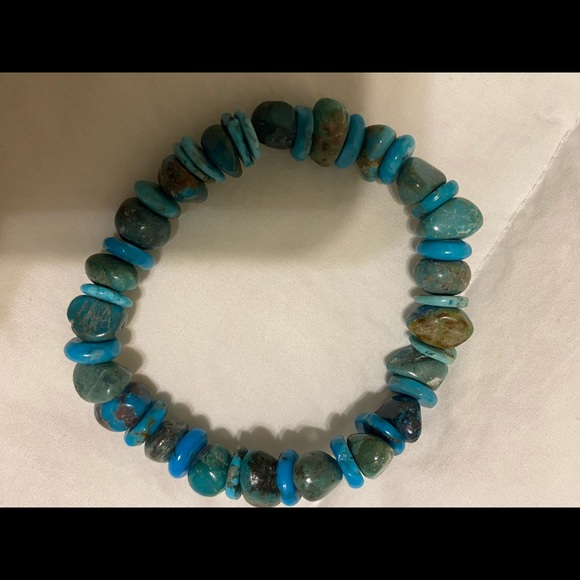 Jewelry - Heritage style Native American Texas polished turquoise nugget stretch bracelet